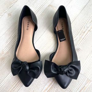 NWT Torrid Pointed Toe D'Orsay Flats with Bows | Black Size 8.5W